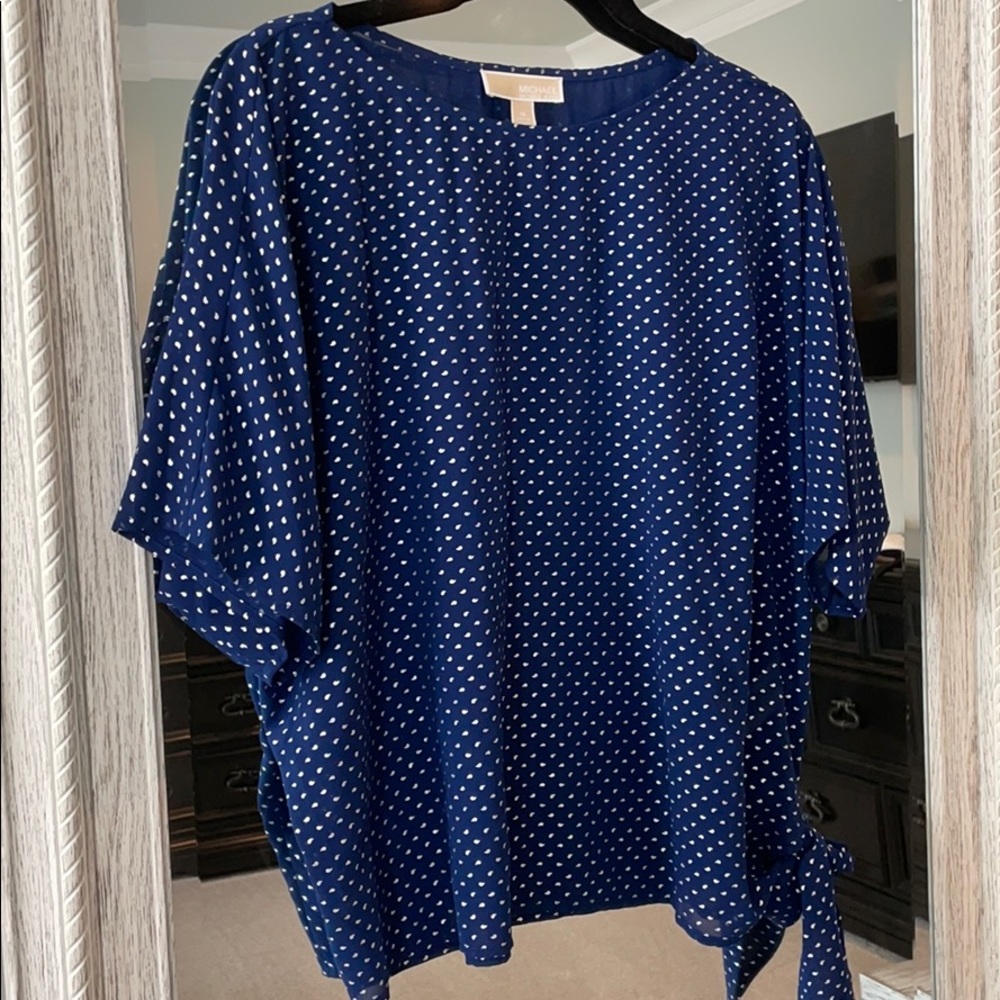 Micheal Kors blue and silver top